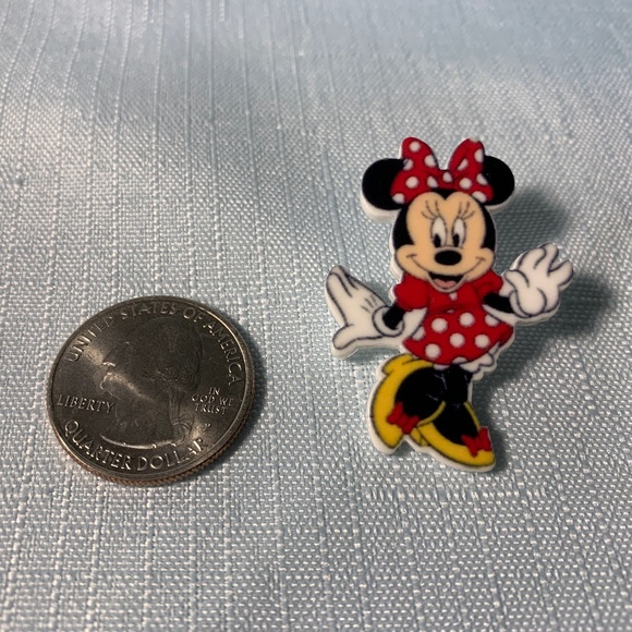 NWT Handmade Disney Minnie Mouse Earrings! - Picture 3 of 3